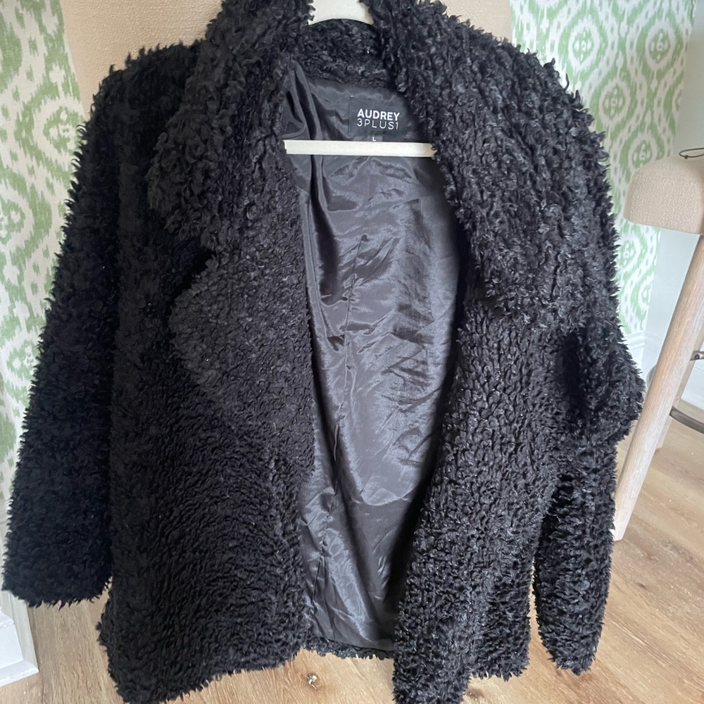 Audrey 3+1 Black Teddy Jacket
